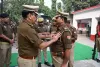 बलिया में मना पुलिस झंडा दिवस : ध्वजारोहण कर एसपी ने पुलिसकर्मियों को पढ़ाया कर्तव्यनिष्ठा का पाठ