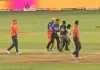 IPL : सुरक्षा घेरा तोड़कर क्रीज पर पहुंचा फैन, विराट कोहली के छुए पैर, देखें Video 