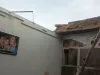 भरभराकर गिरी मकान की छत : मलबे में दबकर चचेरे भाईयों की मौत, महिला रेफर