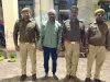 पुलिस आरक्षी भर्ती परीक्षा : बलिया में 16 प्रवेश पत्र के साथ एक जालसाज गिरफ्तार, अभ्यर्थियों को झांसा देकर कर रहा था पैसे की वसूली