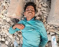 बलिया में ट्रेन से गिरकर युवक की मौत, शिनाख्त में करें पुलिस की मदद
