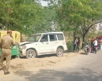 बलिया : ई-रिक्शा, ऑटो और स्कार्पियो में टक्कर, दो रेफर