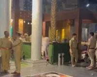 Video : शराब-हुक्का पार्टी पर पुलिस का छापा, दो महिलाओं समेत 13 गिरफ्तार