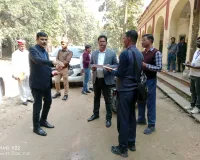 SIR को लेकर बलिया DM सख्त... मतदाता गणना प्रपत्र शीघ्र जमा कराने के निर्देश