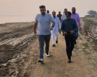 कार्तिक पूर्णिमा स्नान : गंगा घाट पर चल रही तैयारियों का CDO ने किया निरीक्षण, दिये निर्देश