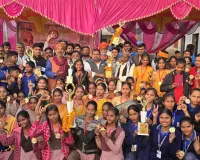 Ballia News : 100 मीटर की दौड़ में सलोनी और बृजेश ने मारी बाजी