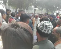 Ballia News : बागीचे के बाहर खेत में मिला वृद्ध का शव, मचा हड़कम्प, सामने आ रही ये बात
