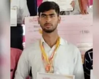 बलिया में ट्रक बना काल : बाइक सवार सवार भांजे की दर्दनाक मौत, मामी रेफर