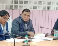 म्यूटेशन में लापरवाही पर बलिया डीएम का बड़ा एक्शन... इस कार्यालय के सभी कर्मचारियों का वेतन रोकने का आदेश