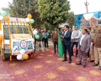 बलिया में सड़क सुरक्षा माह अभियान : डीएम बोले- हेलमेट और सीट बेल्ट से ही सुरक्षित रहेगा जीवन 