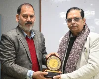 साहित्यकारों के साथ सनबीम बलिया ने मनाया विश्व हिंदी दिवस