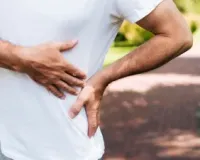 बिना दर्द का भी हो सकता है हर्निया, एक्सपर्ट से जानें लक्षण और समय रहते करें बचाव