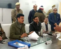 जीवित को मृत दिखाकर बंद किया पेंशन, बलिया DM ने लिया कड़ा एक्शन