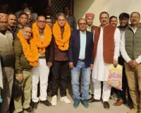 राजकीय आयुर्वेदिक एवं यूनानी फार्मासिस्ट संघ बलिया के अध्यक्ष बनें देवेन्द्र नाथ तिवारी