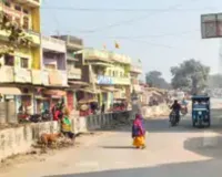 शिवलिंग चोरी का खुलासा न होने से बढ़ा आक्रोश, बंद रहा बलिया का यह बाजार