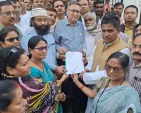 बलिया BSA कार्यालय से कलेक्ट्रेट तक TET के खिलाफ गरजें शिक्षक, सड़कों पर गूंजा यह नारा