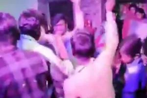 भाई की शादी में डांस करते-करते नाबालिग की मौत, LIVE VIDEO आया सामने