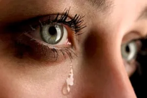 समुझि के पियवा के मजबूरी, अंखियां लोरे लोर भइल