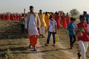 बलिया : श्रीराम जानकी मंदिर में प्राण प्रतिष्ठा को लेकर निकली भव्य कलश यात्रा 