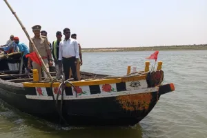 बलिया : गंगा में डूबा एक और युवक, मची चीख-पुकार