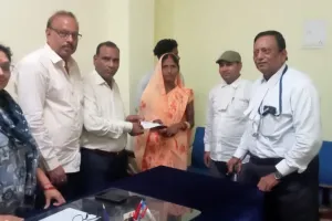 बलिया में स्थायी लोक अदालत का बड़ा फैसला, दो वादियों को मिला न्याय