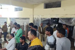 Ballia News : निमंत्रण में बतरस, दो पक्षों में जमकर जूतम-पैजार, सात रेफर
