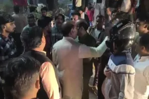 पति और बेटे को छोड़ जिम ट्रेनर के साथ मिली विवाहिता, परिजनों का हंगामा