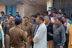 Ballia Breaking : खंडहरनुमा मकान में मिला युवक का शव, हत्या की आशंका