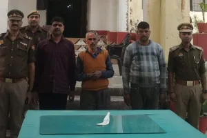 बलिया में खून का रिश्ता शर्मसार, भाई का हत्यारा भाई दो दोस्तों के साथ गिरफ्तार