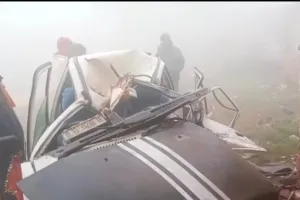 बलिया में भीषण एक्सीडेंट : घर में घुसी कार, दो लोगों की दर्दनाक मौत, दो घायल