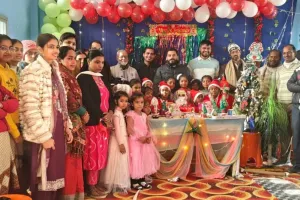 Ballia News : मदर टेरेसा कॉन्वेंट स्कूल में क्रिसमस की धूम