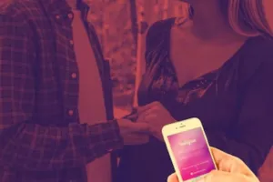 Instagram पर दो दिल हुआ एक : प्रेमिका से मिलने बलिया पहुंचा ब्यायफ्रेंड, बड़ी दिलचस्प है इनकी प्रेम कहानी