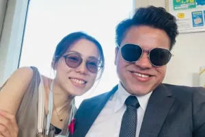 बिहारी बाबू को भा गई जापानी मैम मारिया, सास-ससुर के पैर छूकर बोली- हैलो