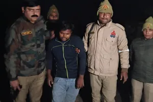 Half Encounter in Ballia : बलिया पुलिस से मुठभेड़ मे बदमाश के पैर में लगी गोली
