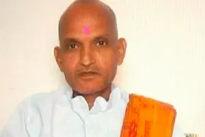 सुख का निवास पदार्थों में नहीं, आत्मा में है