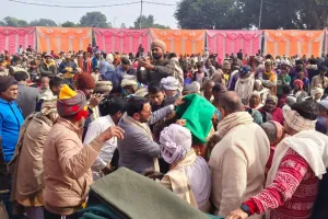 जन्मदिन पर डॉ. भूपेश सिंह ने मेला लगाकर सैकड़ों जरूरतमंदों में वितरित किया कम्बल, खूब मिला आशीर्वाद