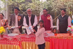 प्राथमिक विद्यालय हल्दी नं. 2 में हर्षोल्लास के साथ मनाया गया गणतंत्र दिवस 