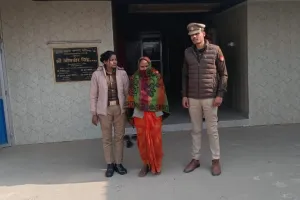 Ballia News : एक साल पहले हुई थी शादी, फंदे पर लटकी मिली विवाहिता की लाश; महिला गिरफ्तार
