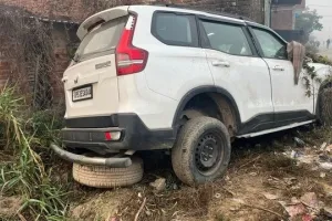 दविश देकर लौट रही पुलिस की टीम का एक्सीडेंट, सब इंस्पेक्टर की मौत, महिला दरोगा समेत 3 घायल 