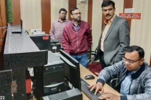 बलिया डीएम की सख्ती, इस ब्लाक को लंबित धनराशि शीघ्र खर्च करने का आदेश