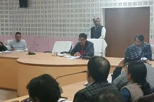 नो-मैपिंग की धीमी प्रगति पर बलिया डीएम नाराज, अधिकारियों को सख्त चेतावनी