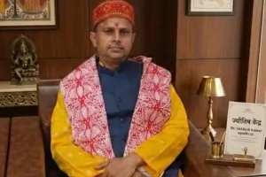 होलिका दहन एक आध्यात्मिक संदेश : ज्योतिषाचार्य डॉ. अखिलेश उपाध्याय से जानिएं राशि के अनुसार उपाय