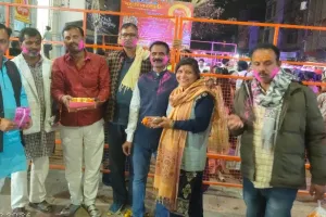 मानदेय वृद्धि की घोषणा से शिक्षामित्रों में खुशी, बाबा बालेश्वरनाथ मंदिर में मत्था टेककर जताया सीएम योगी का आभार