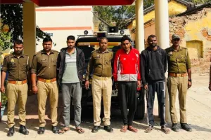 बलिया में युवक की हत्या, तीन मनबढ़ बदमाश गिरफ्तार