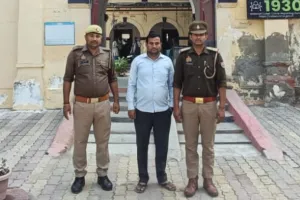 एक्शनमोड में बलिया पुलिस, यौन शोषण के आरोप में वन दlरोगा गिरफ्तार