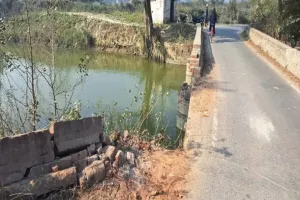 बलिया में दर्दनाक हादसा : बाइक समेत नहर में गिरे सगे भाई, एक की मौत