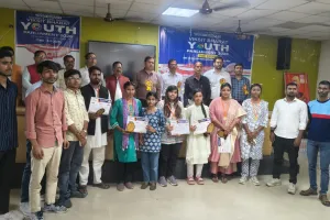 Ballia News : भाषण प्रतियोगिता में आकांक्षा मिश्रा प्रथम, राजू कुमार यादव द्वितीय