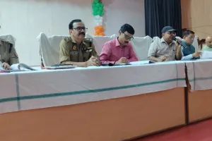 उपनिरीक्षक भर्ती परीक्षा को लेकर बलिया प्रशासन अलर्ट, डीएम ने दिए कड़े निर्देश