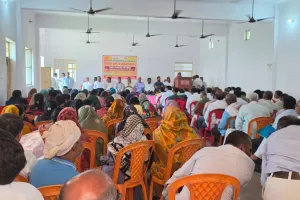 बलिया : सीयर में शिक्षकों एवं एसएमसी सदस्यों की एक दिवसीय संगोष्ठी एवं उन्मुखीकरण कार्यशाला