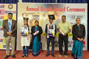 Ballia Education : वार्षिक परीक्षा फल और अवार्ड पाकर चहक उठे मनःस्थली के बच्चे